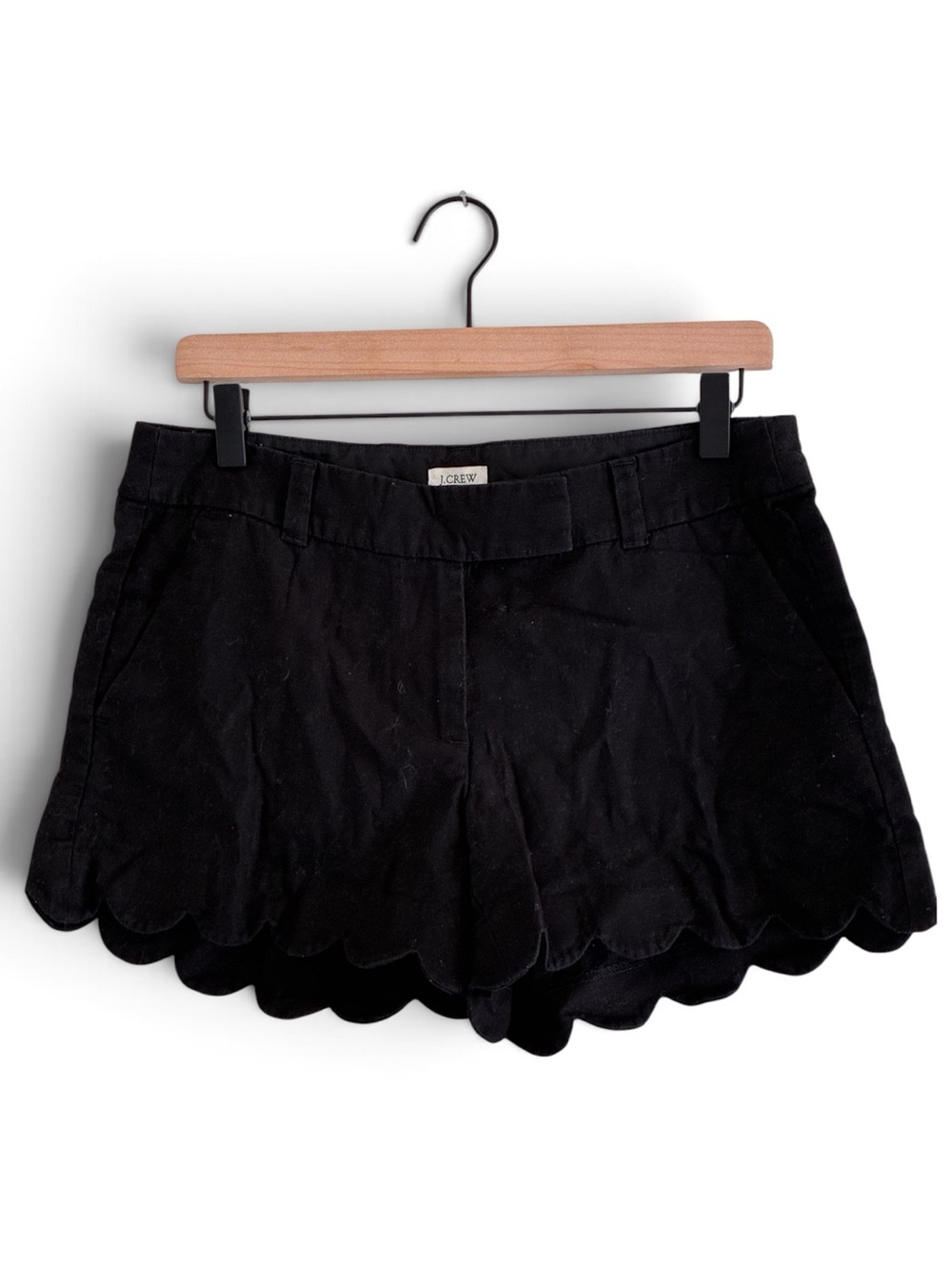 J. Crew | Linen cotton blend preppy minimalist scalloped hem shorts size 6